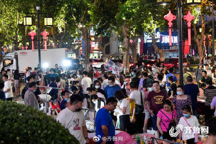 福州哪里夜市摆摊好玩的