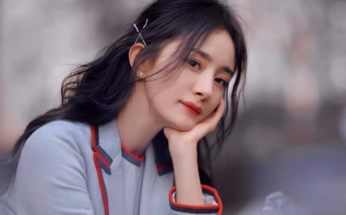 孟子义上节目穿几十块的衣服