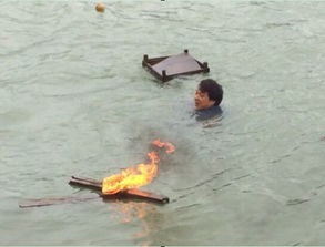 一家三口赶海1人失踪1人进ICU(一家三口跳海保守秘密)