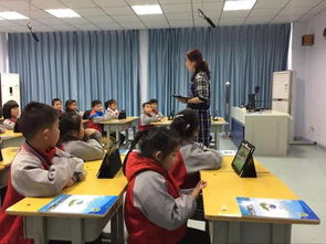 小学老师被调去教高中 教育局回应(小学老师调到教育局)