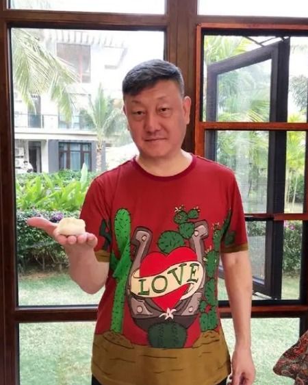 歌手韩磊回应被曝致女生怀孕：已报警(歌手韩磊现在妻子年龄)